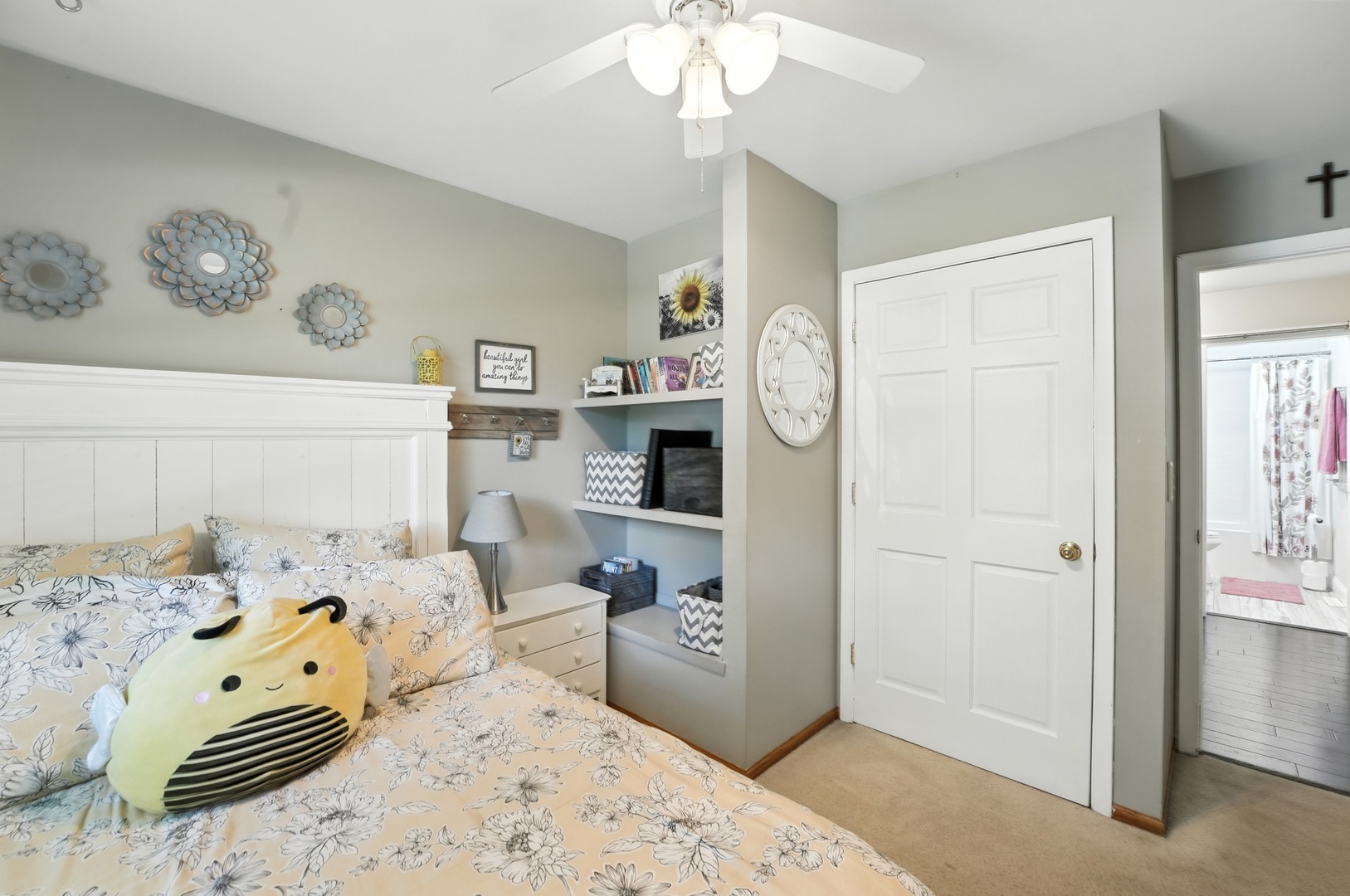 1214 Carol Crest Drive, Sleepy Hollow, IL 60118