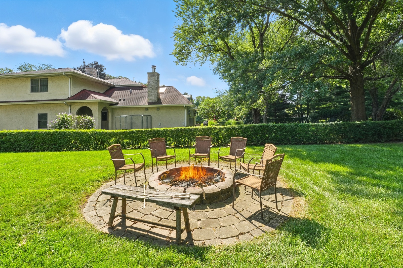 1214 Carol Crest Drive, Sleepy Hollow, IL 60118