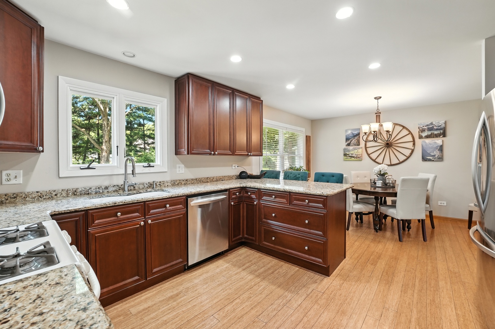 1214 Carol Crest Drive, Sleepy Hollow, IL 60118