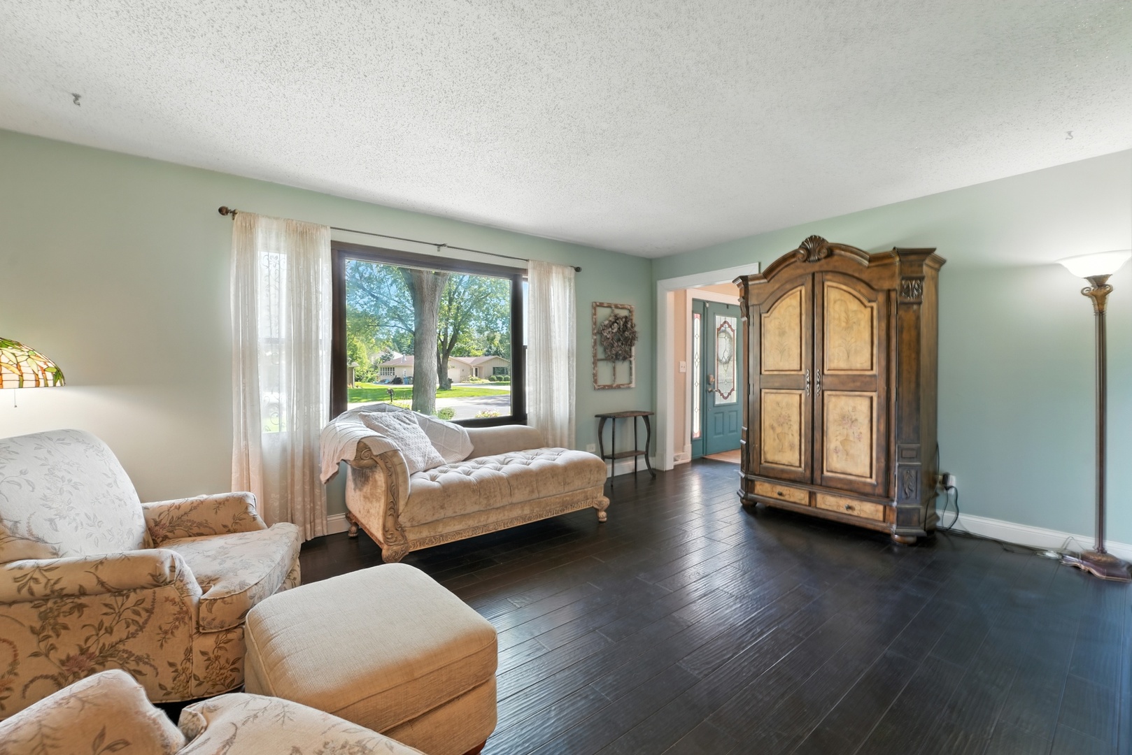 1214 Carol Crest Drive, Sleepy Hollow, IL 60118