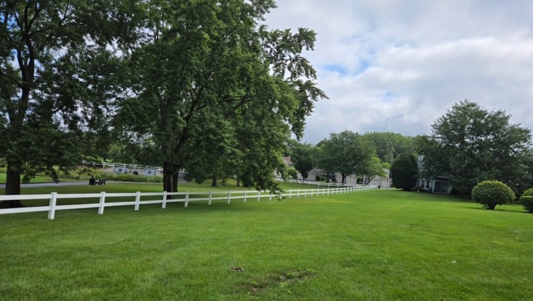 1800 Vermont Drive #315, Elk Grove Village, IL 60007