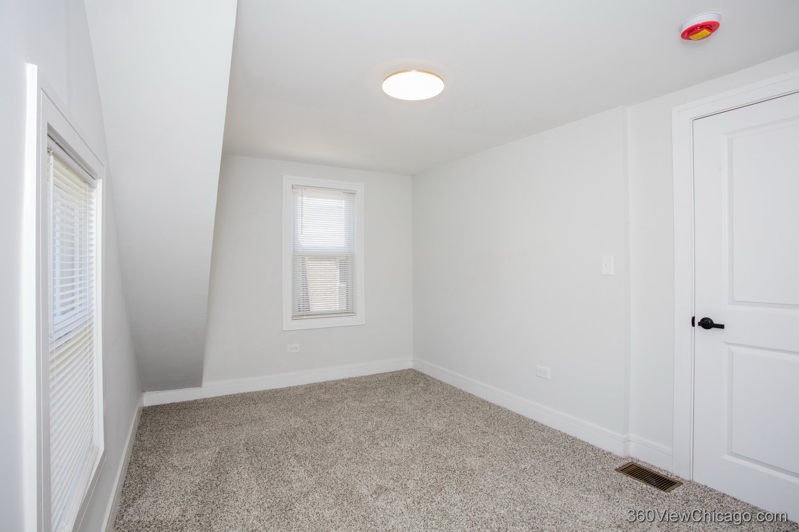 9618 S Green Street, Chicago, IL 60643