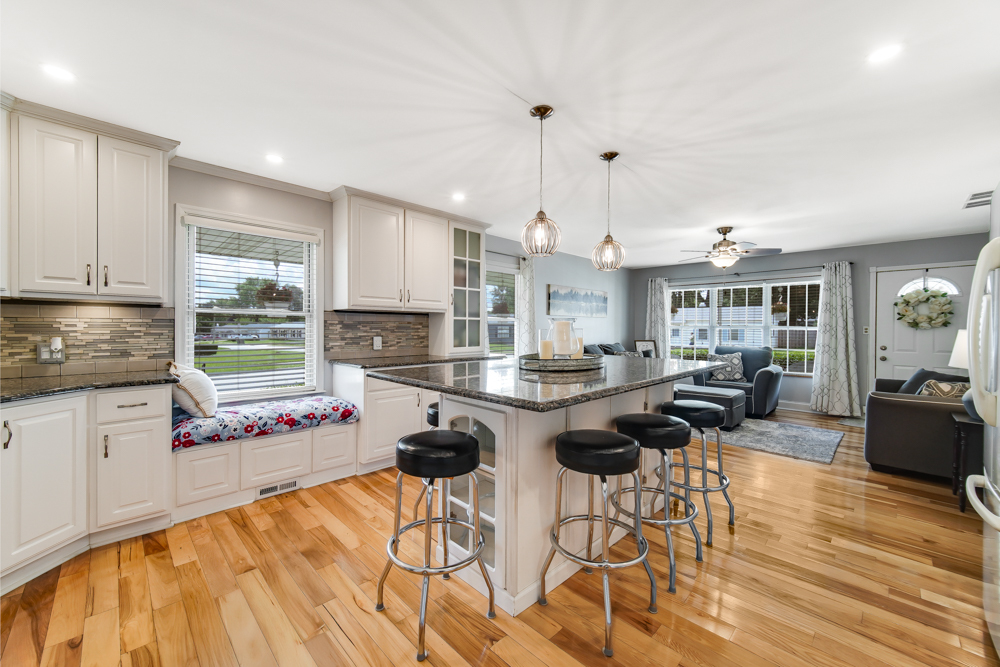 631 Hudson Avenue, Romeoville, IL 60446