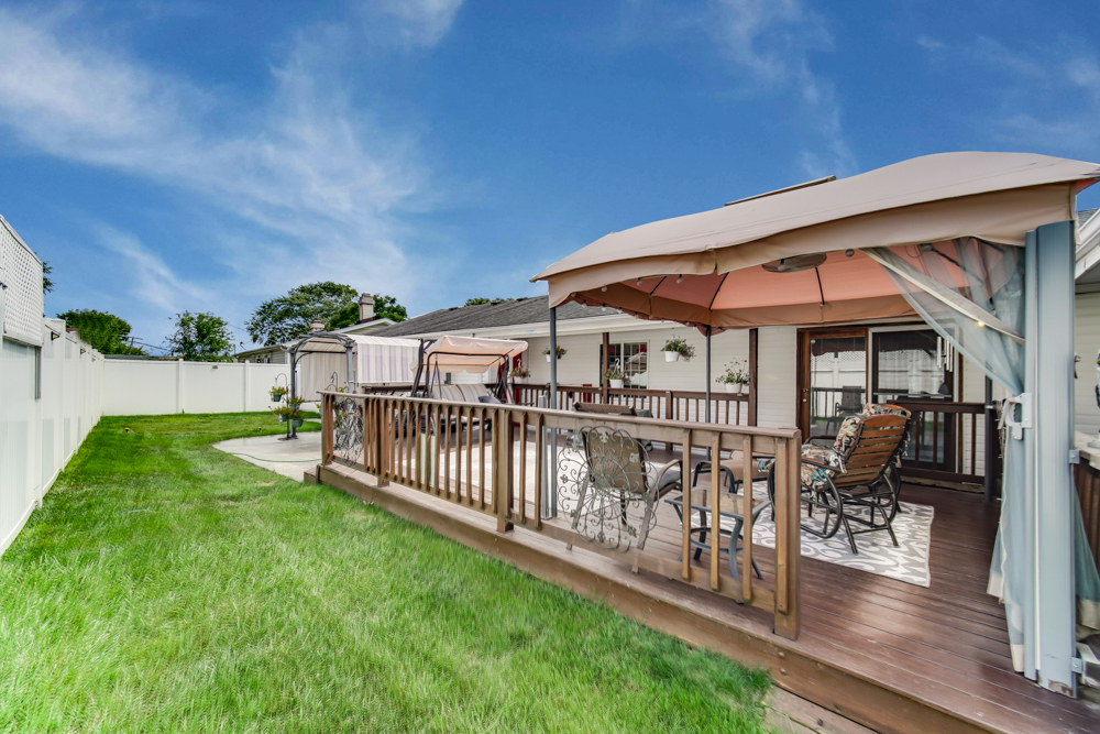 631 Hudson Avenue, Romeoville, IL 60446