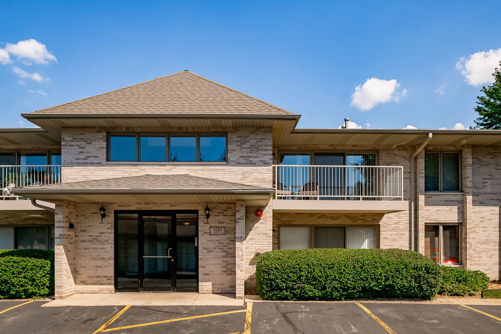 1061 Ashley Court #1A, Lockport, IL 60441