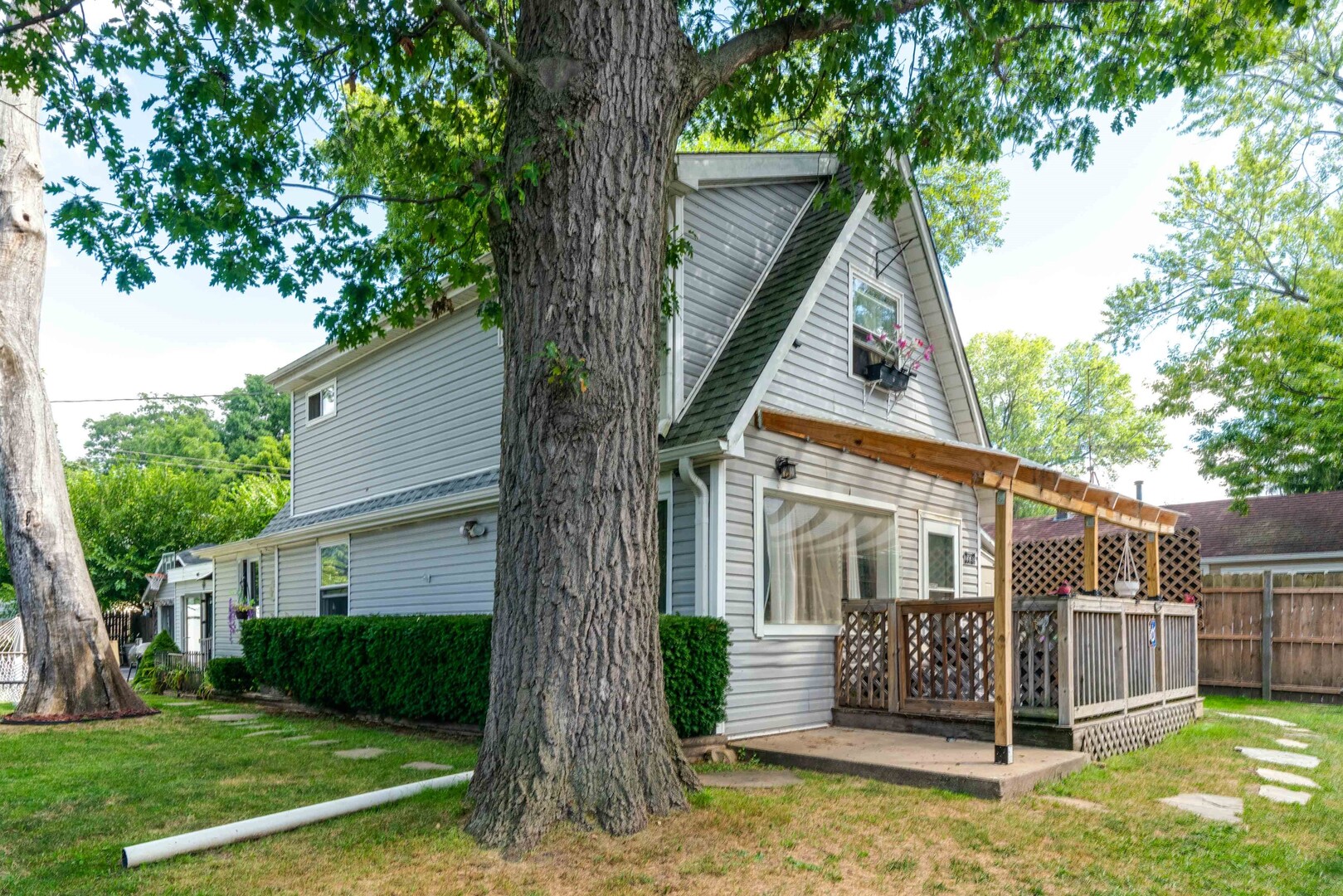 20862 W Genoa Avenue, Lake Villa, IL 60046