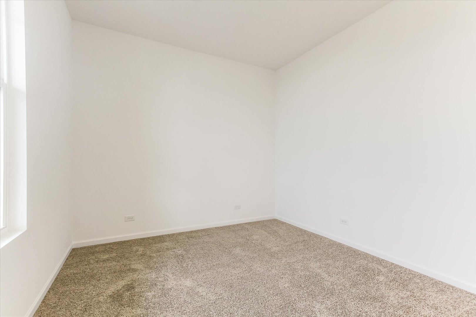 739 Alberta Avenue, Oswego, IL 60543