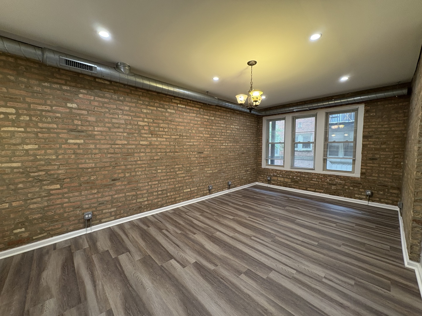 1649 W Pratt Boulevard #1A, Chicago, IL 60626