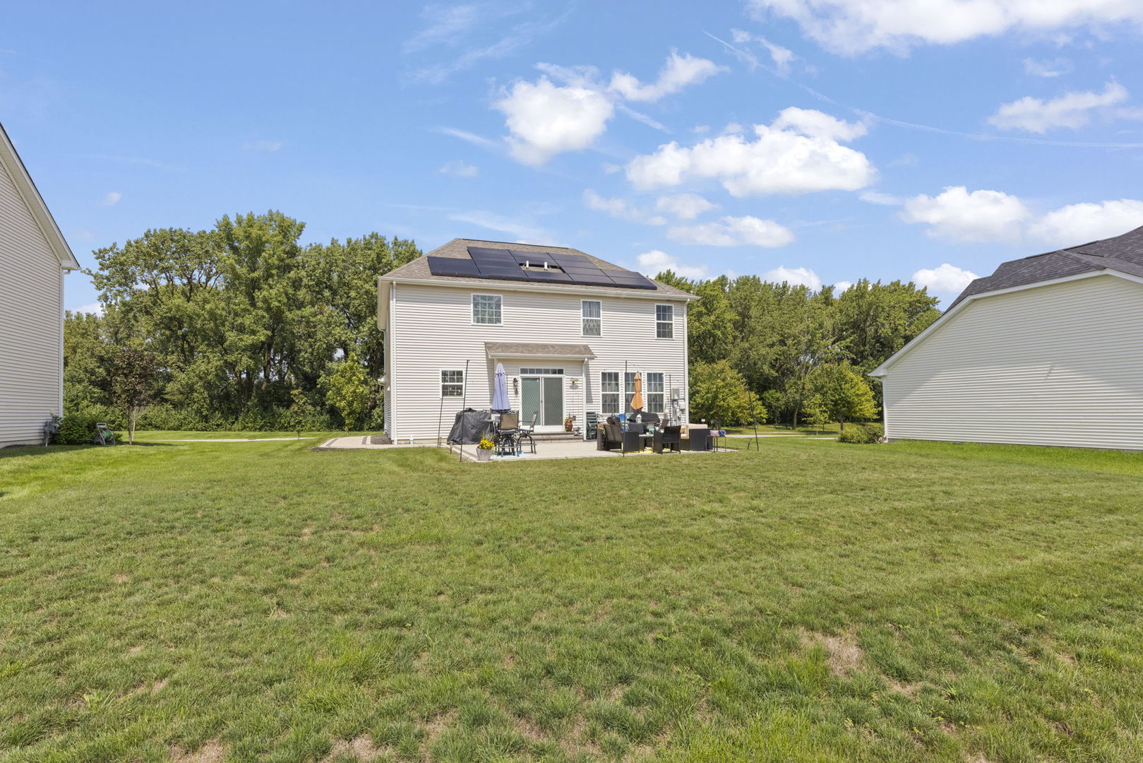 21037 Coventry Circle, Shorewood, IL 60404