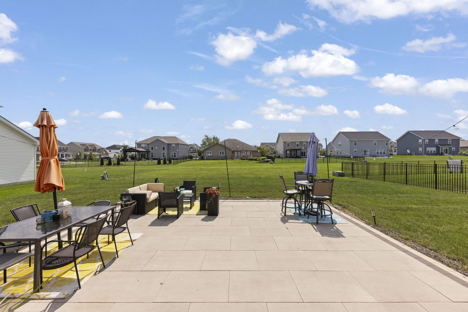 21037 Coventry Circle, Shorewood, IL 60404