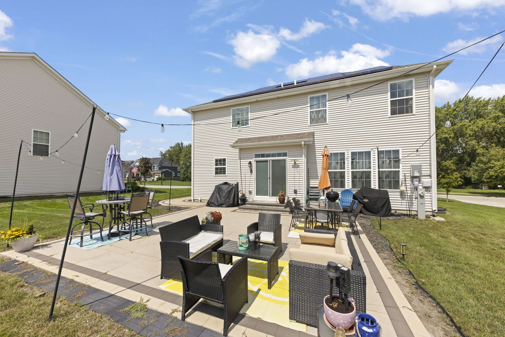 21037 Coventry Circle, Shorewood, IL 60404