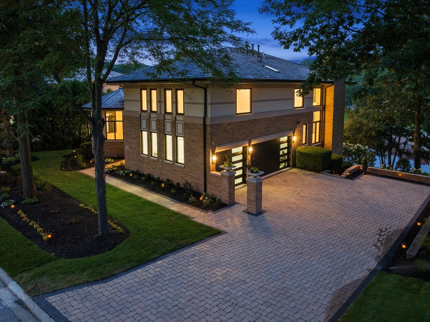 9427 Falling Waters Drive, Burr Ridge, IL 60527