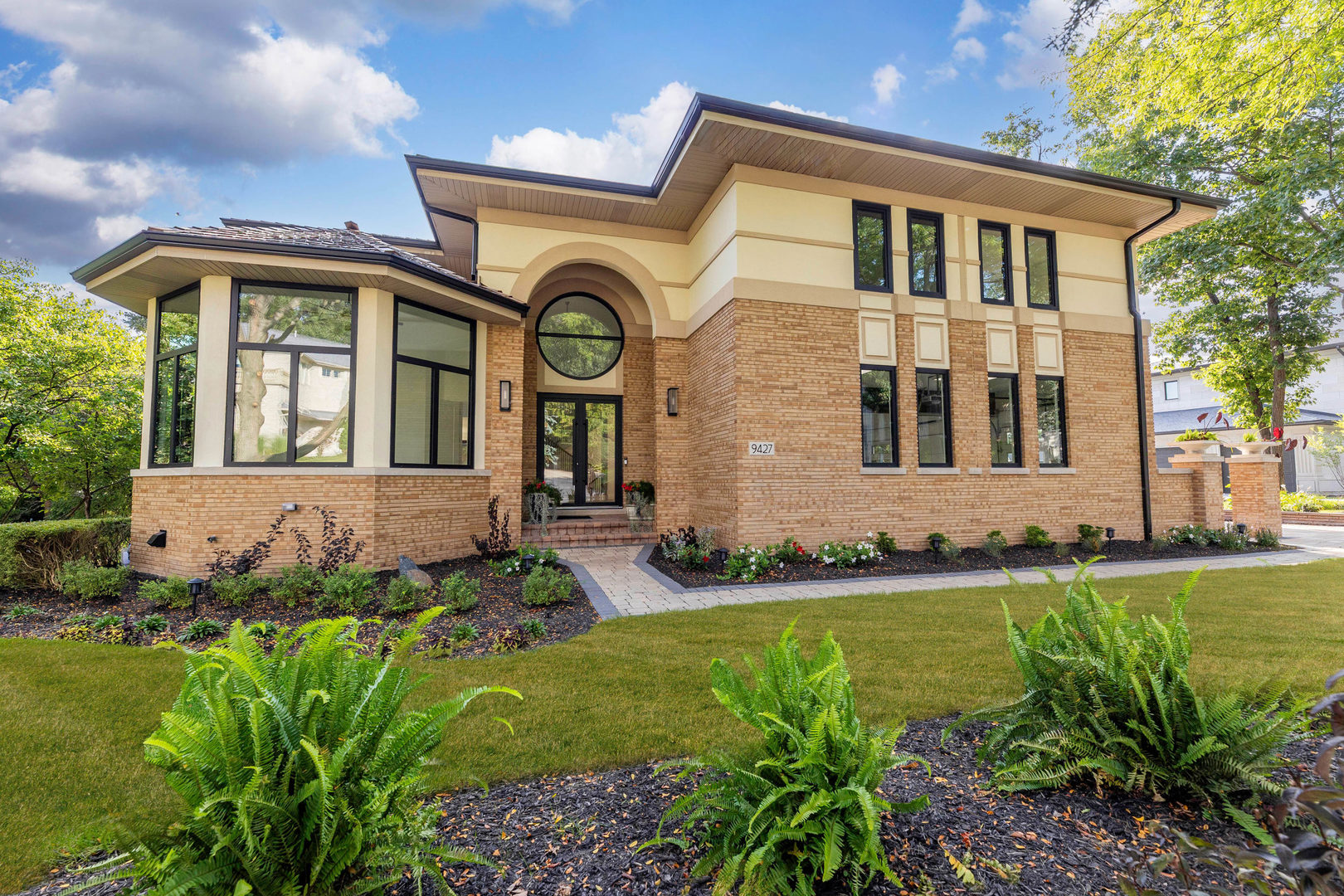 9427 Falling Waters Drive, Burr Ridge, IL 60527