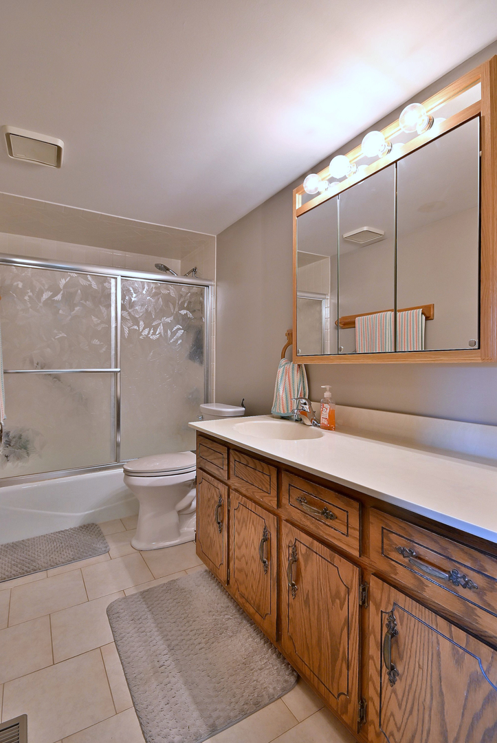 7438 Ponderosa Court #1C, Orland Park, IL 60462