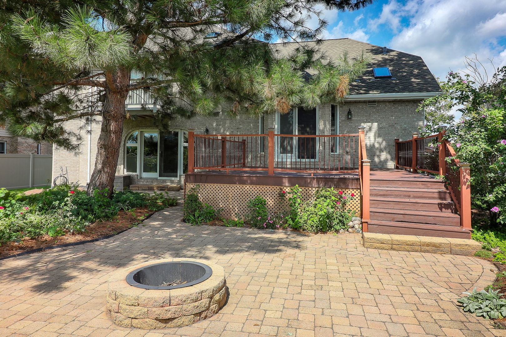 12 Meagan Lane, Lemont, IL 60439