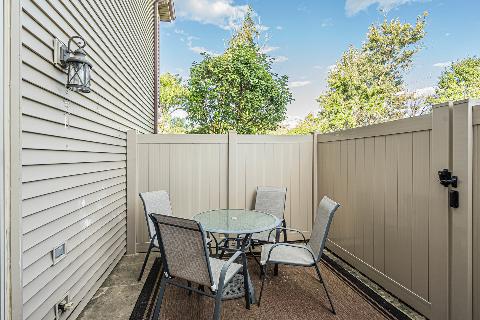 1046 Schoolgate Road, New Lenox, IL 60451