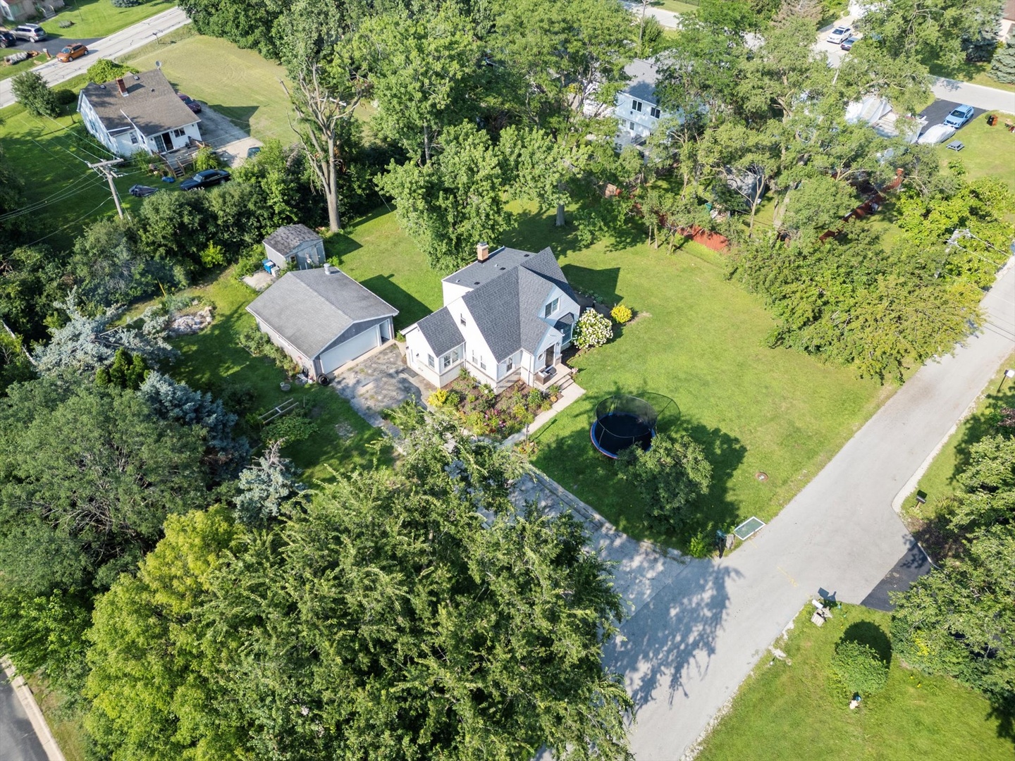 313 83rd Street, Willowbrook, IL 60527