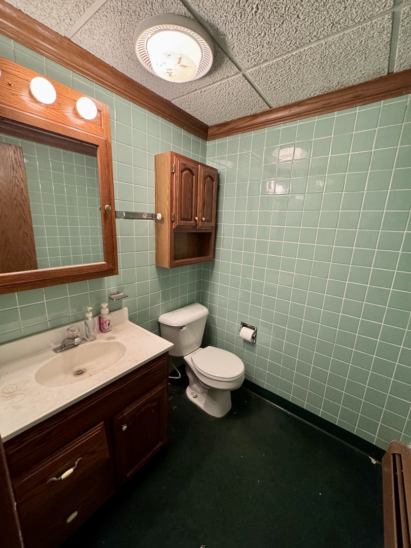 100 W Main Street, Tiskilwa, IL 61368