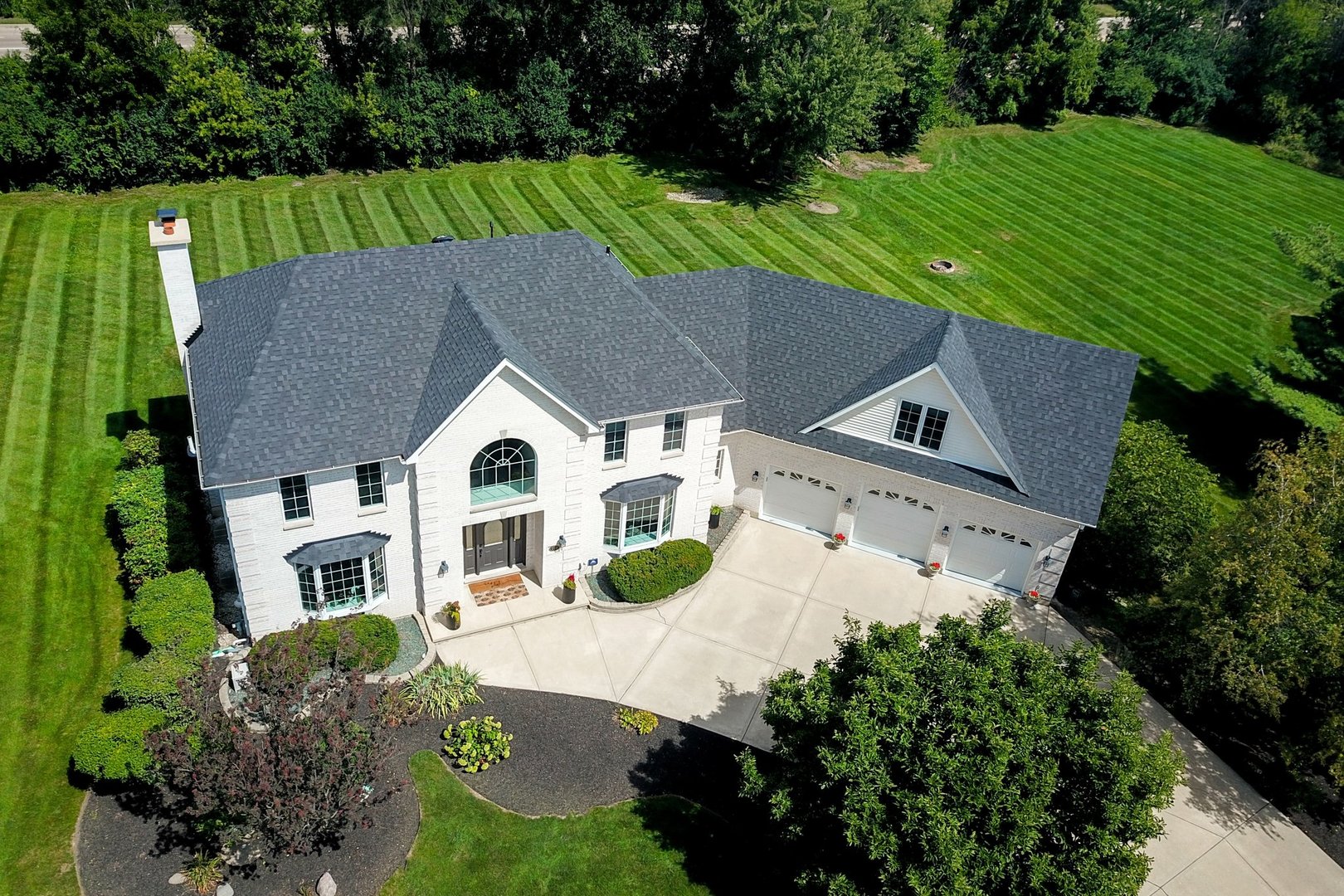 477 Mallard Court, Bloomingdale, IL 60108