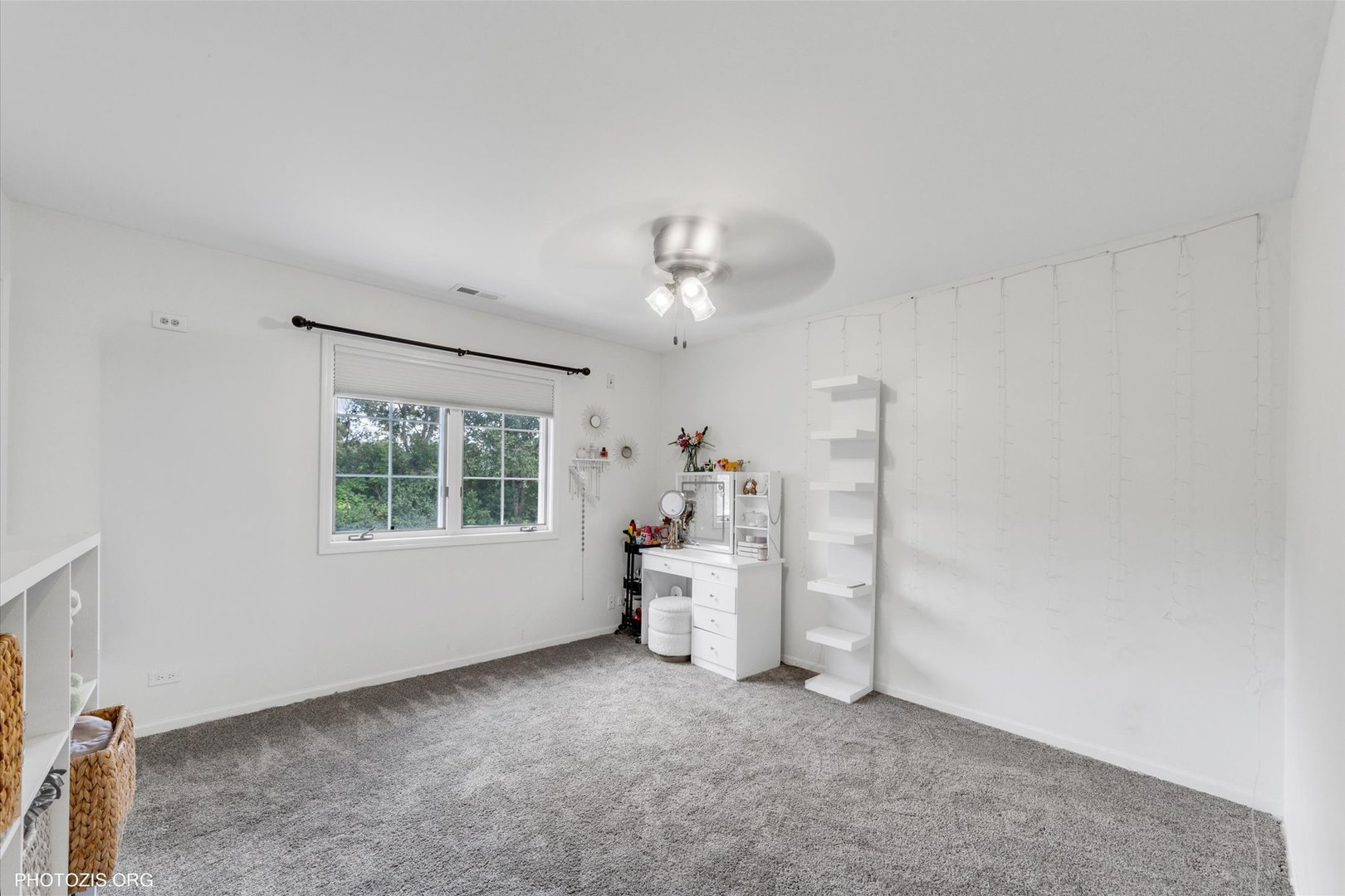 477 Mallard Court, Bloomingdale, IL 60108