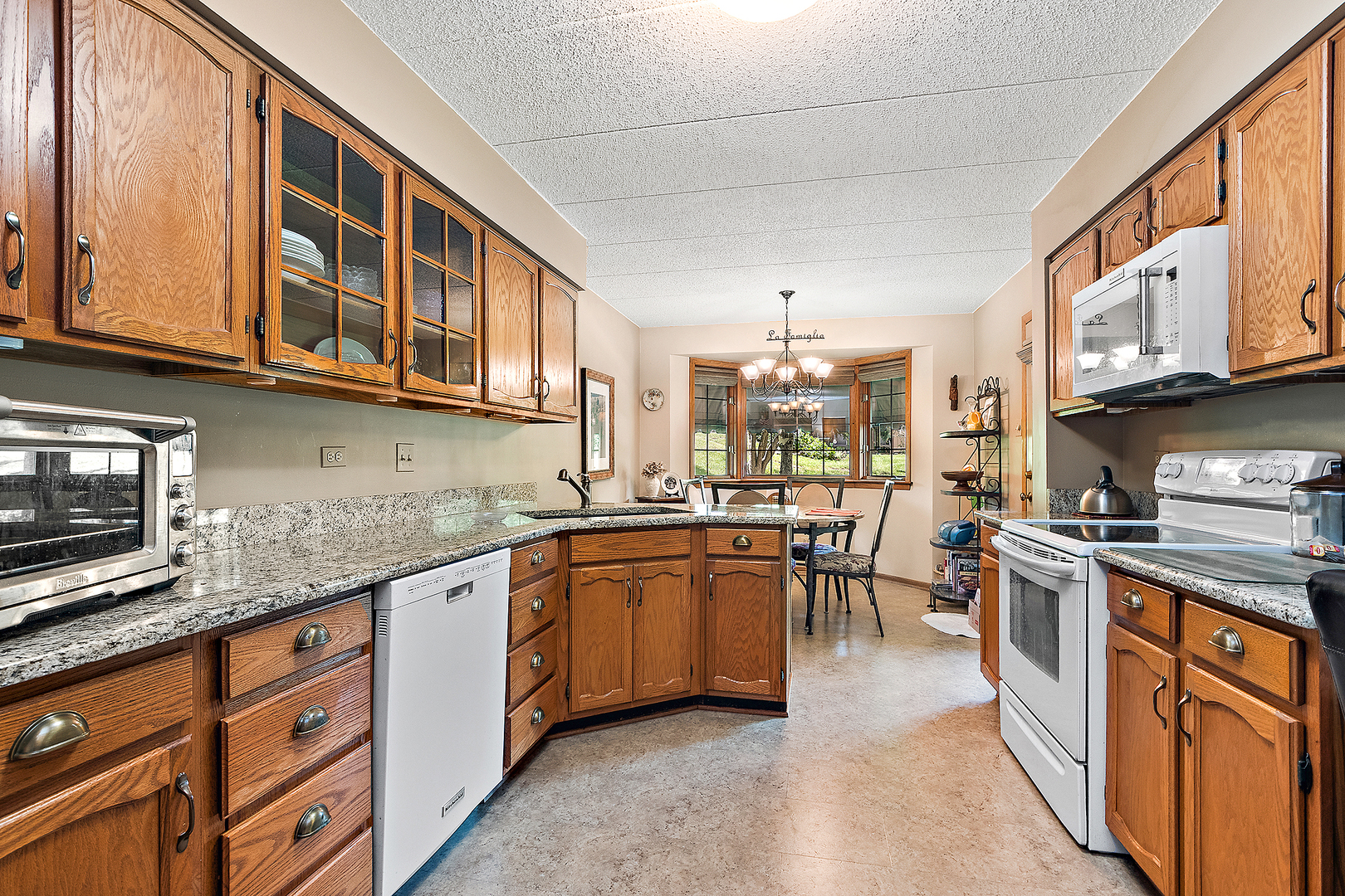 13302 S OAKVIEW Court #1FR, Palos Heights, IL 60463