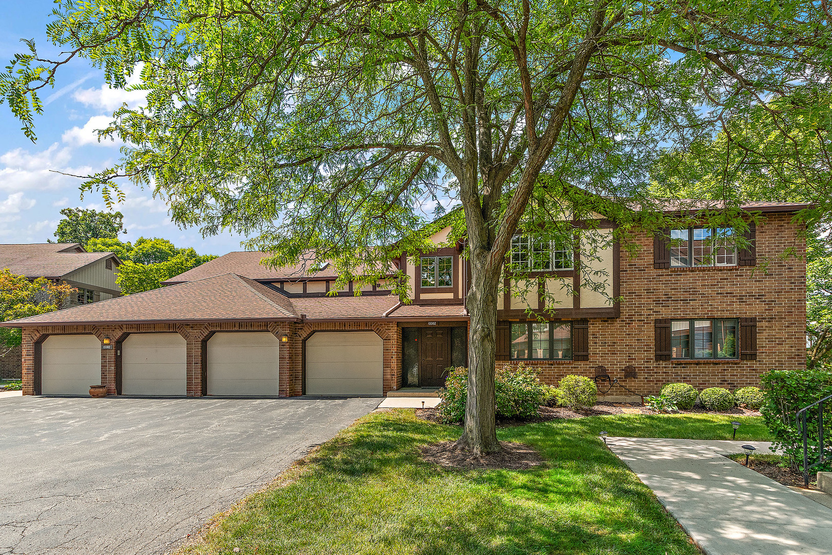 13302 S OAKVIEW Court #1FR, Palos Heights, IL 60463