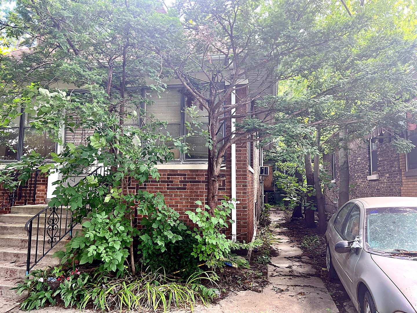 611 Hirsch Avenue, Calumet City, IL 60409