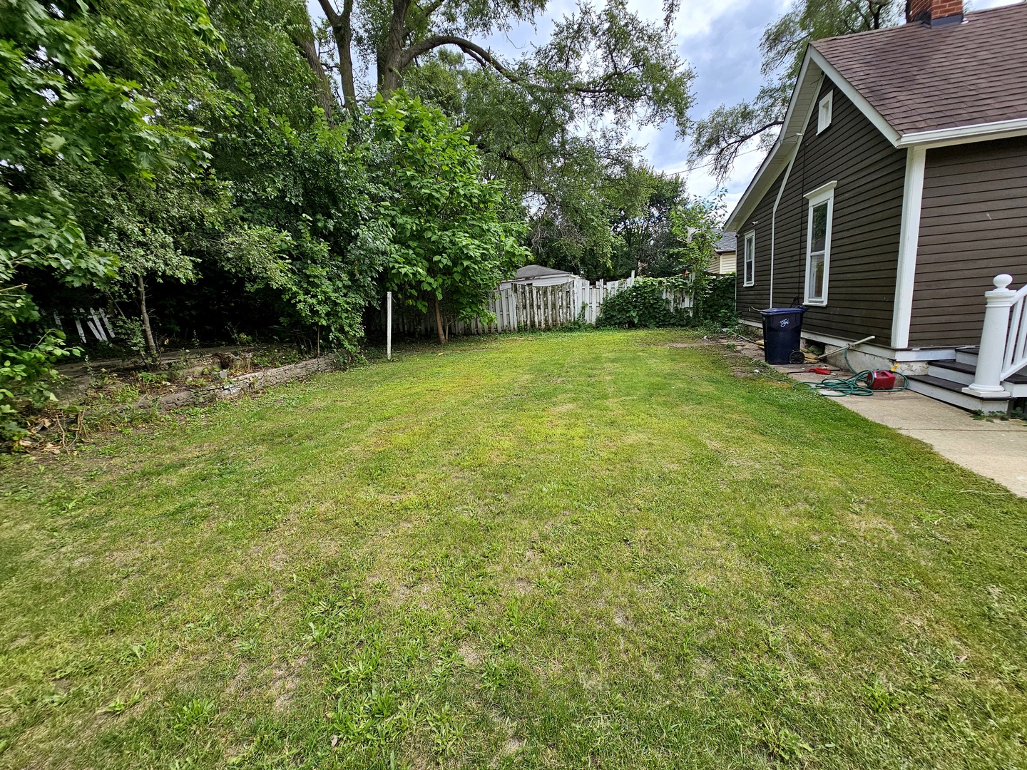 603 Wellington Avenue, Elgin, IL 60120