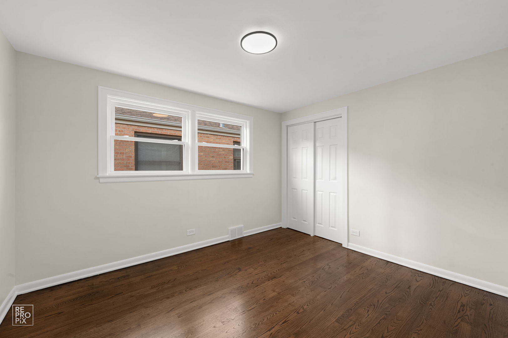 4733 S Kenneth Avenue, Chicago, IL 60632