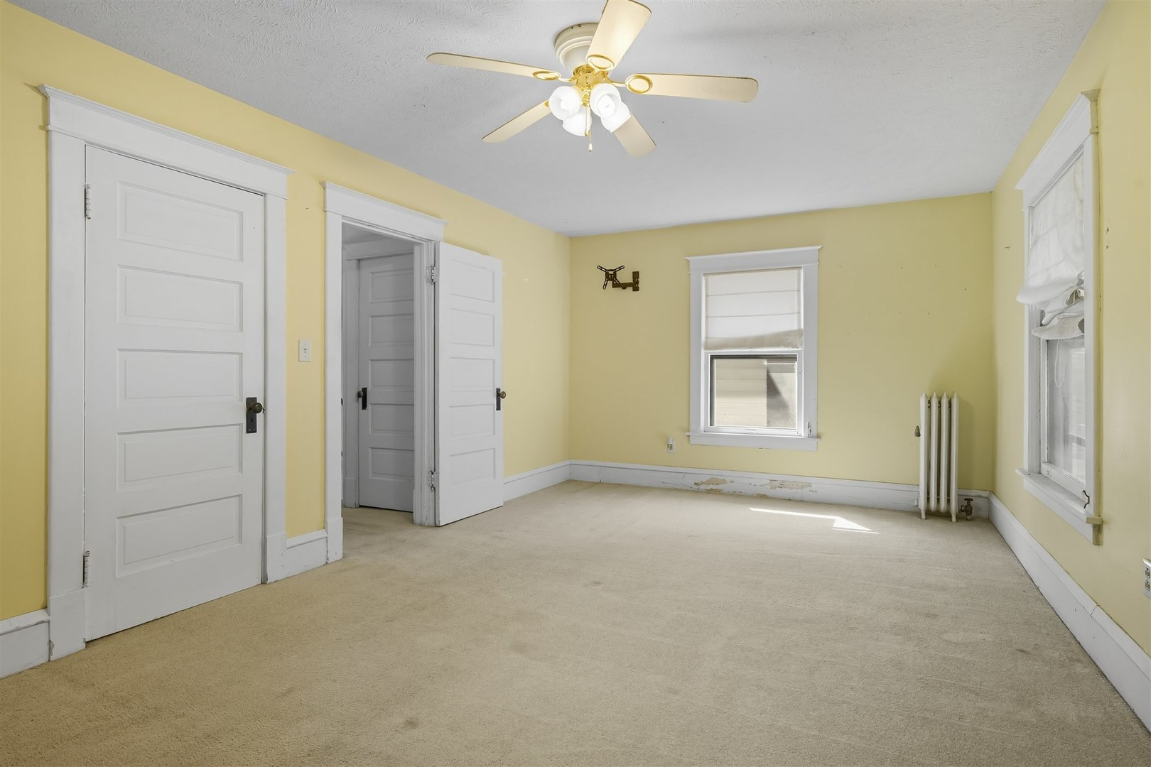 1317 N Clinton Boulevard, Bloomington, IL 61701