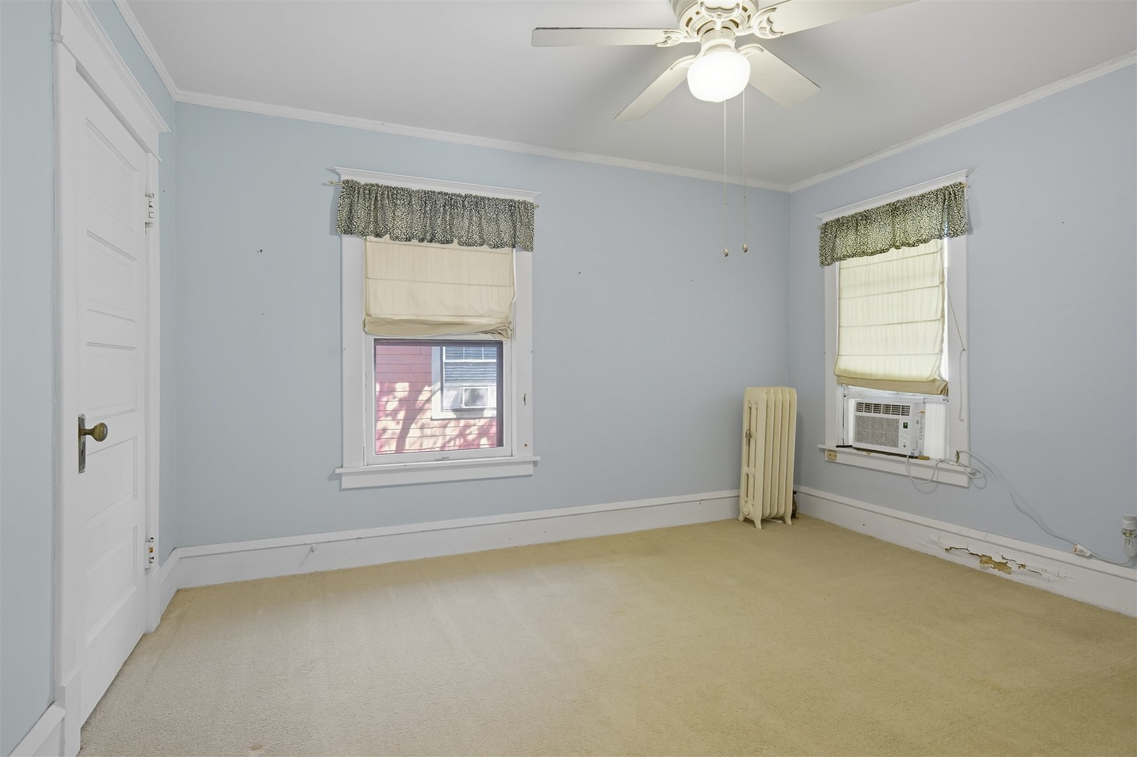 1317 N Clinton Boulevard, Bloomington, IL 61701