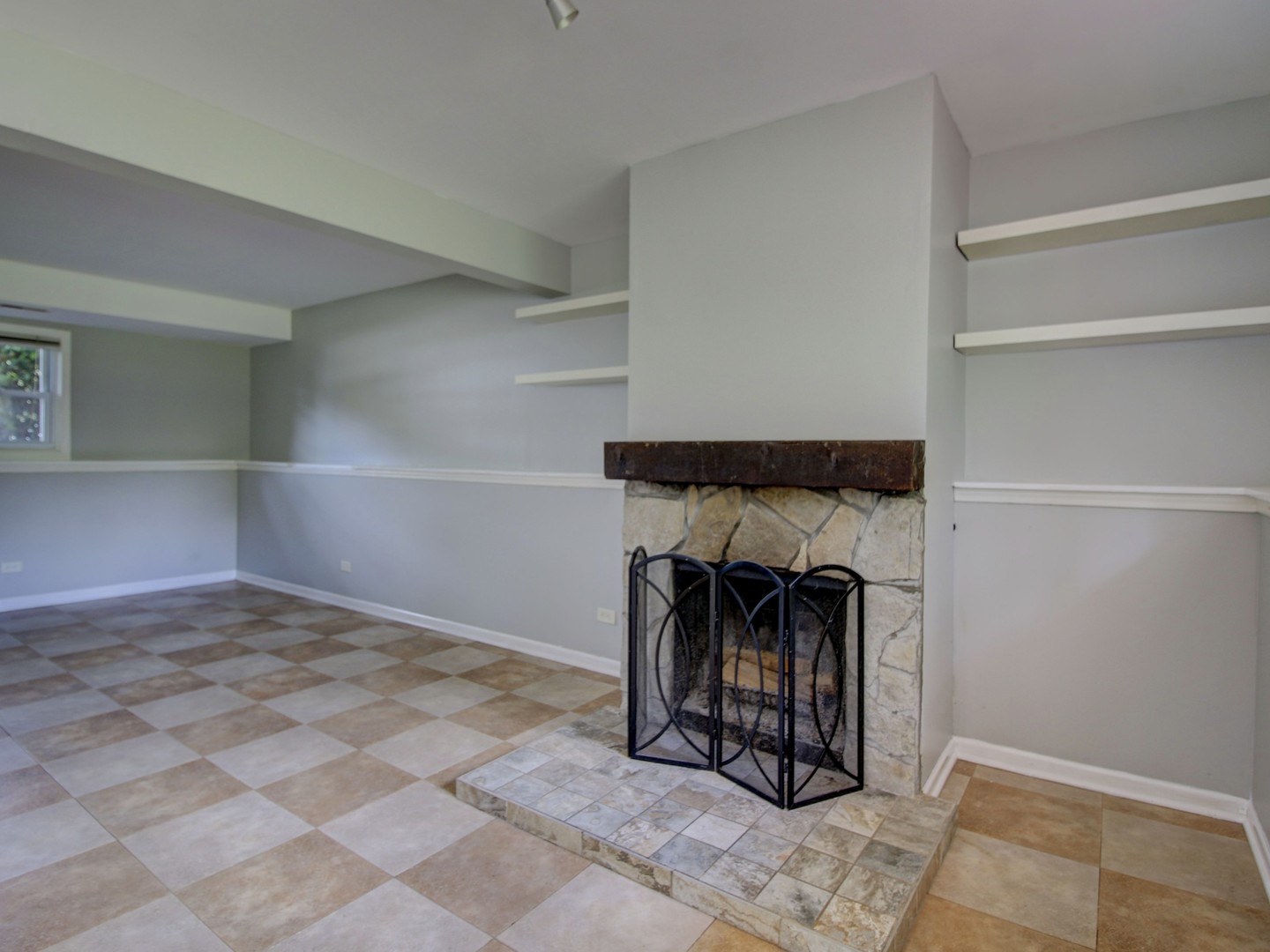 30W111 Glenhurst Court, Warrenville, IL 60555