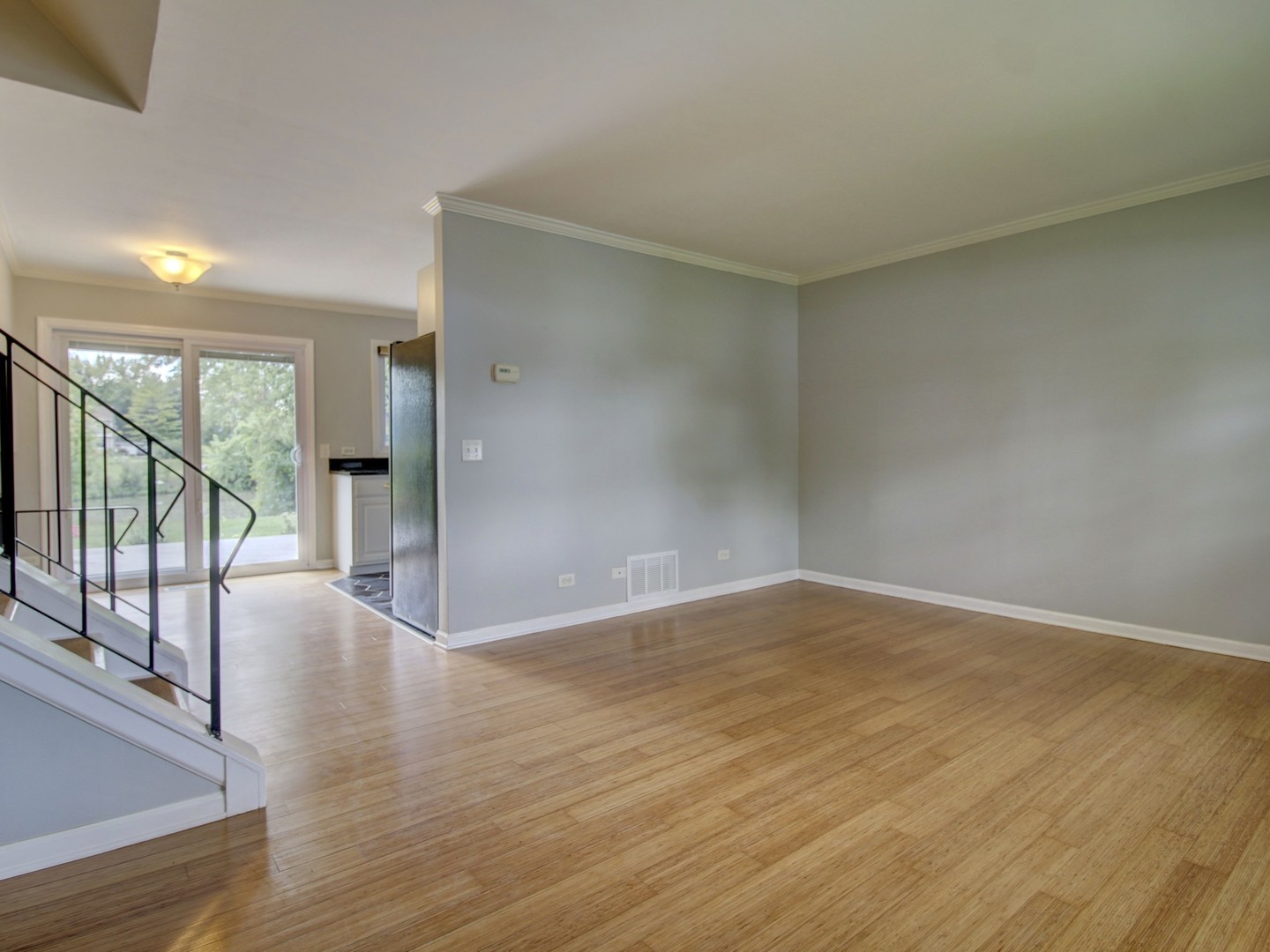 30W111 Glenhurst Court, Warrenville, IL 60555