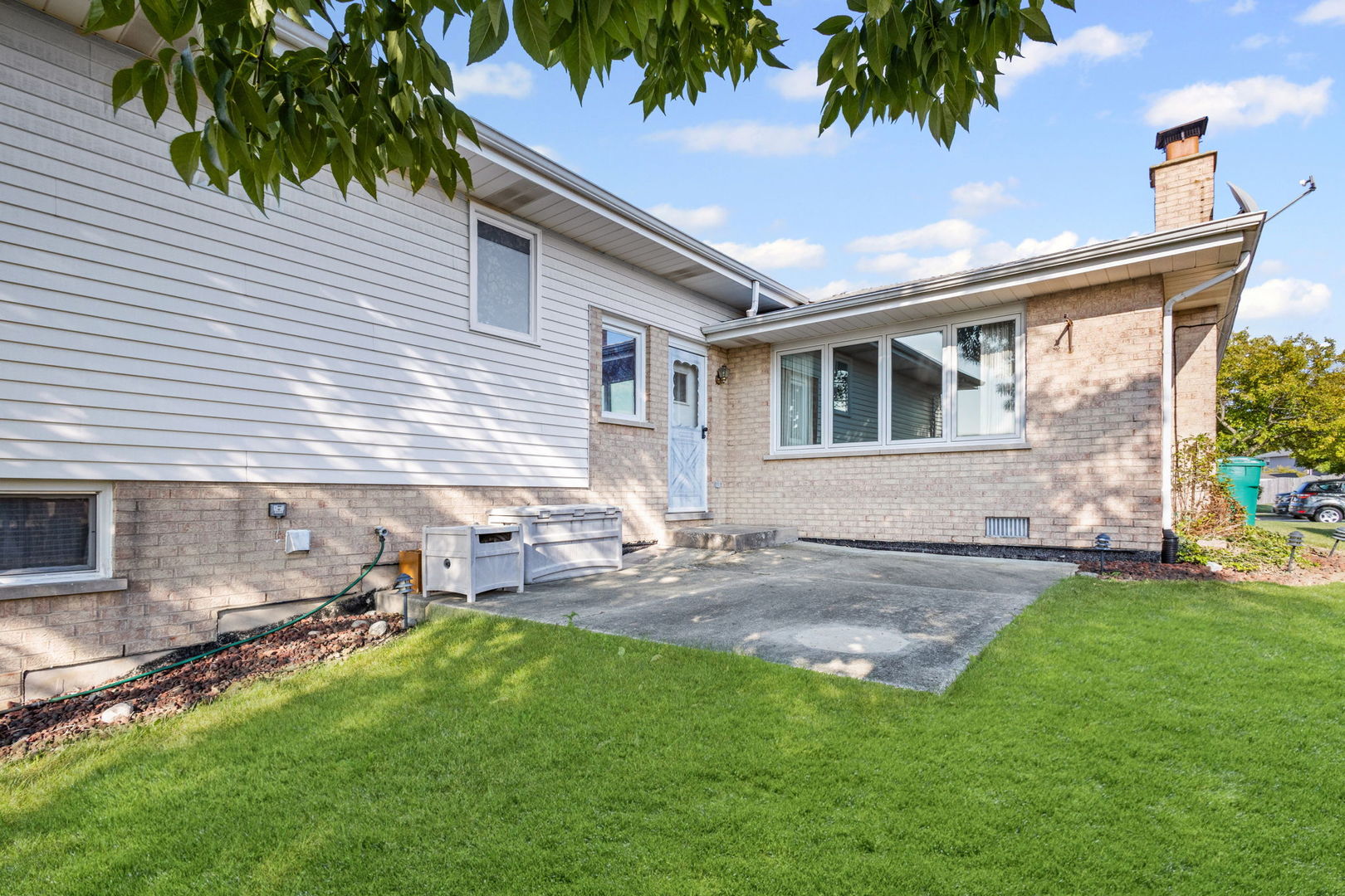 17018 93rd Avenue, Orland Hills, IL 60487