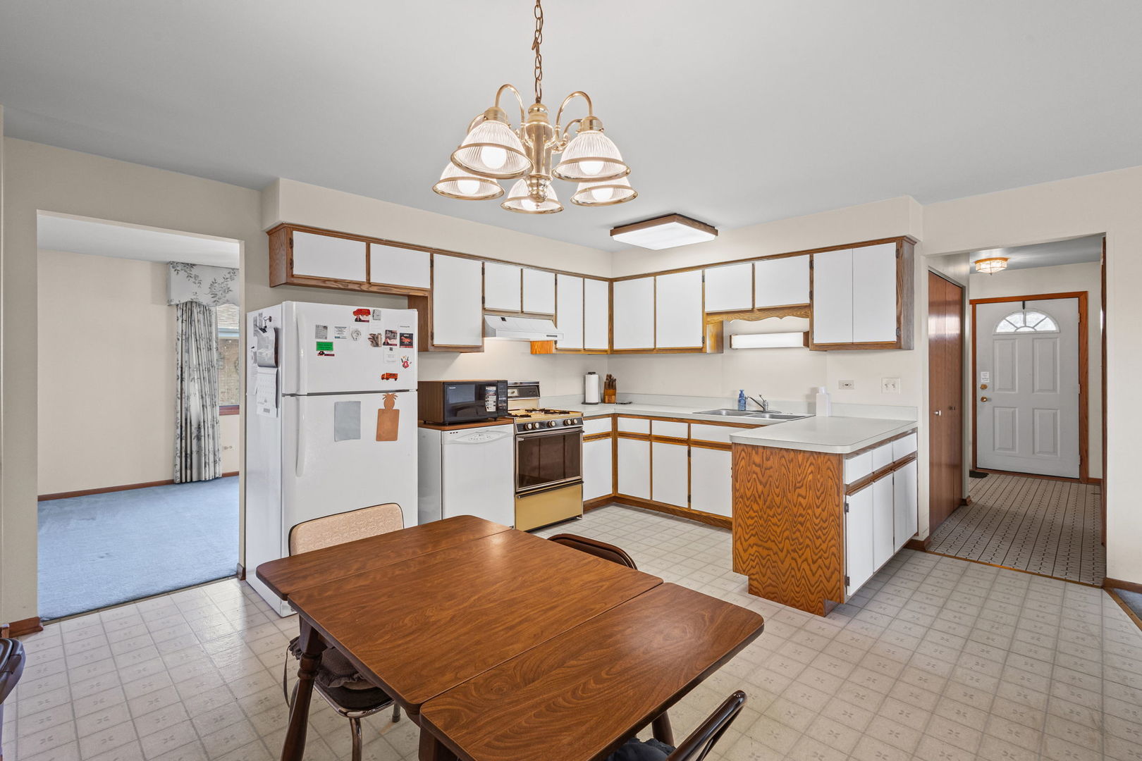 17018 93rd Avenue, Orland Hills, IL 60487