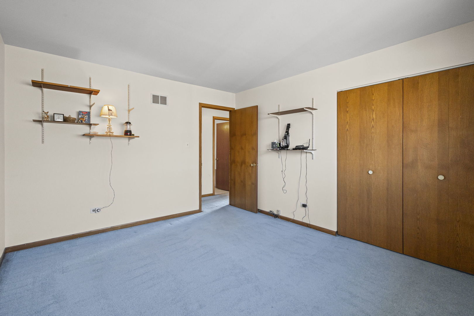 17018 93rd Avenue, Orland Hills, IL 60487