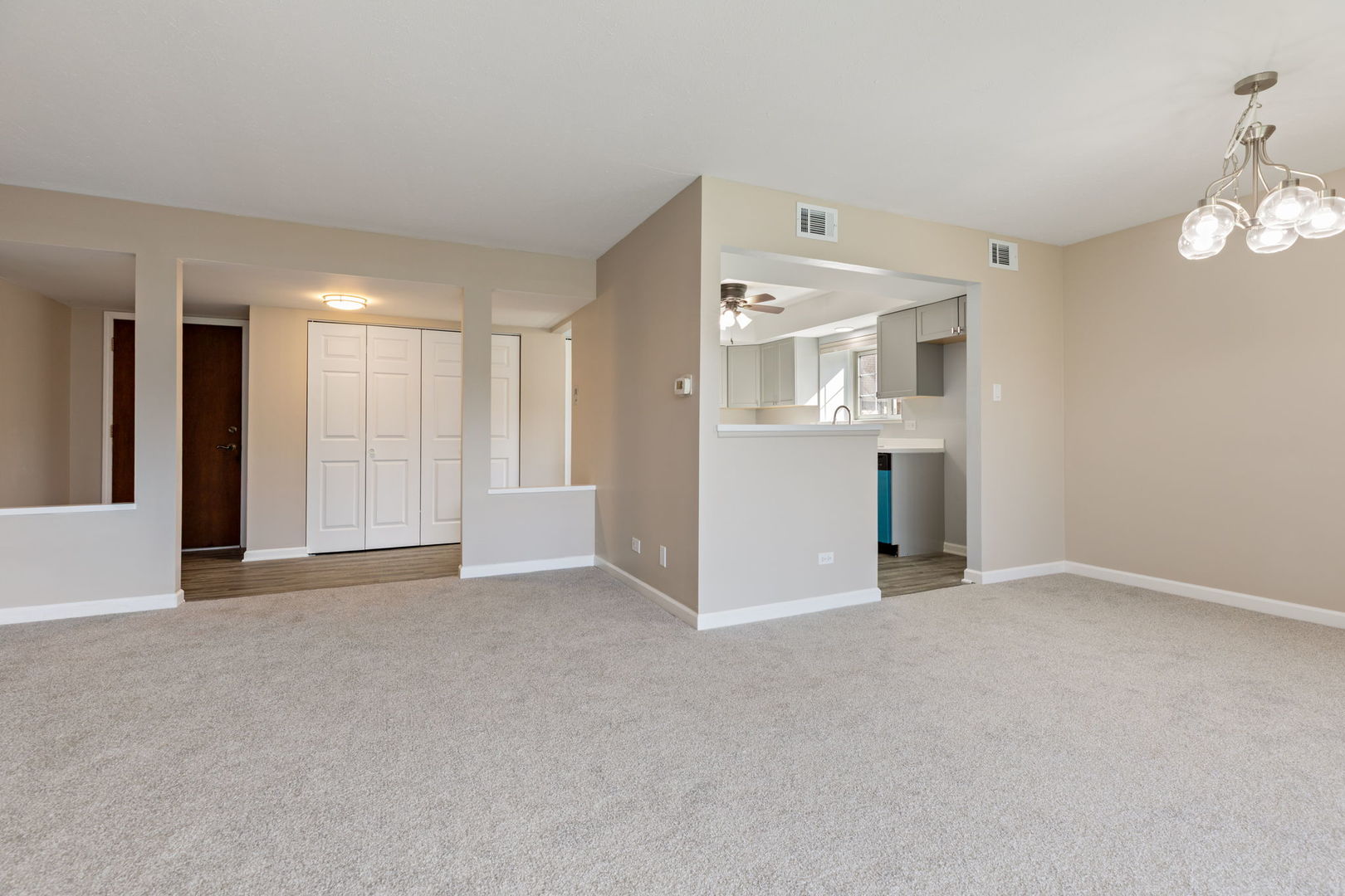 11134 Northwest Road #3C, Palos Hills, IL 60465