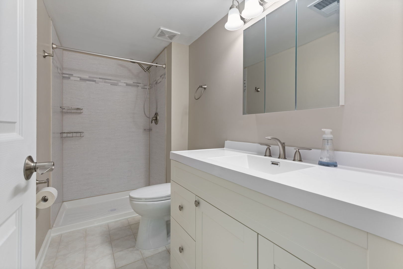 11134 Northwest Road #3C, Palos Hills, IL 60465