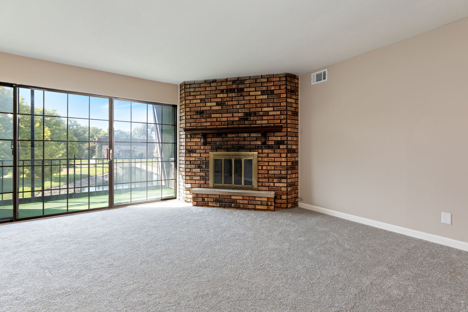 11134 Northwest Road #3C, Palos Hills, IL 60465