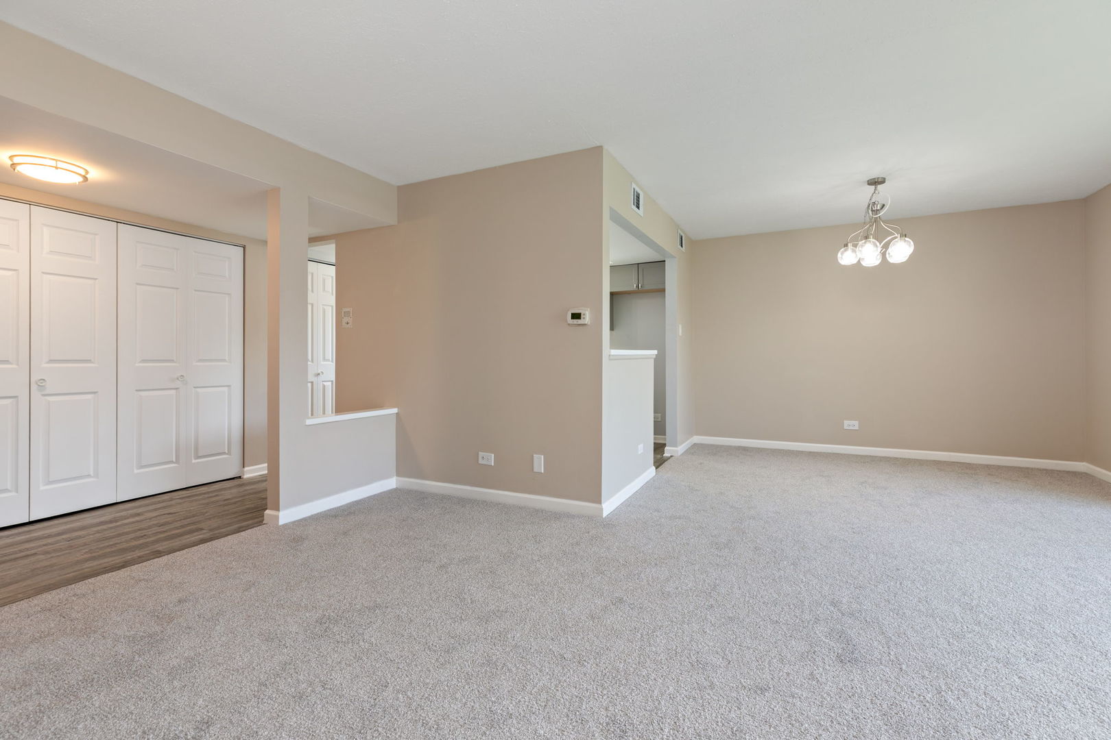 11134 Northwest Road #3C, Palos Hills, IL 60465