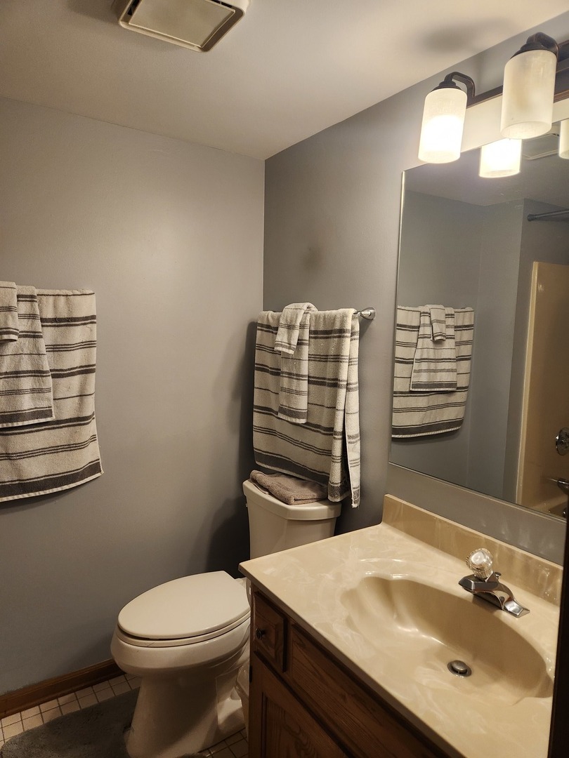 16742 Paxton Avenue #2S, Tinley Park, IL 60477