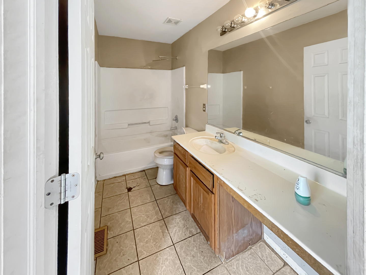 625 Edward Drive, Romeoville, IL 60446