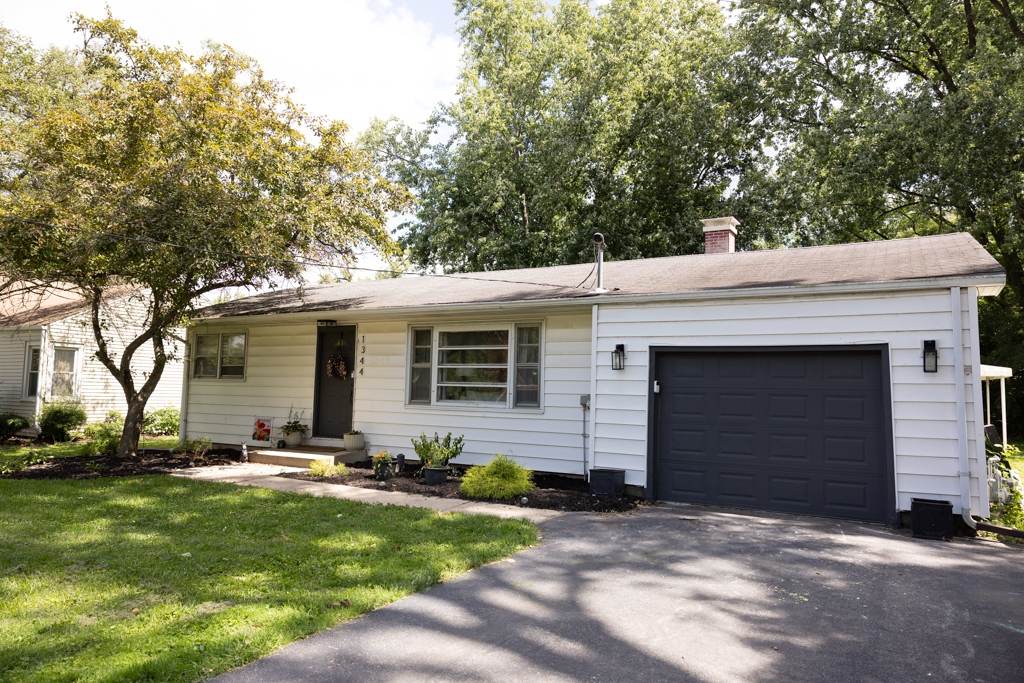 1344 N Cedar Road, New Lenox, IL 60451