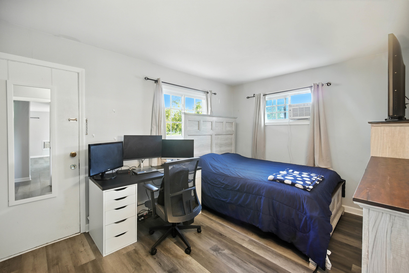 2506 Algonquin Road #1, Rolling Meadows, IL 60008