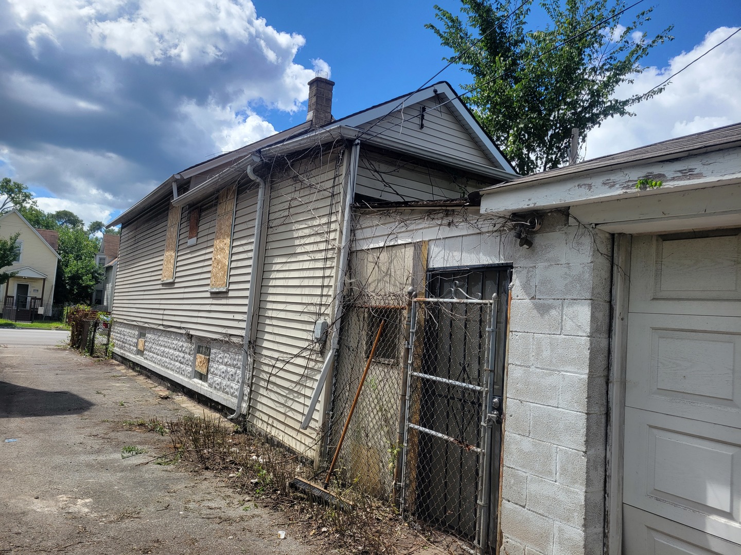 1412 E 75th Street, Chicago, IL 60619