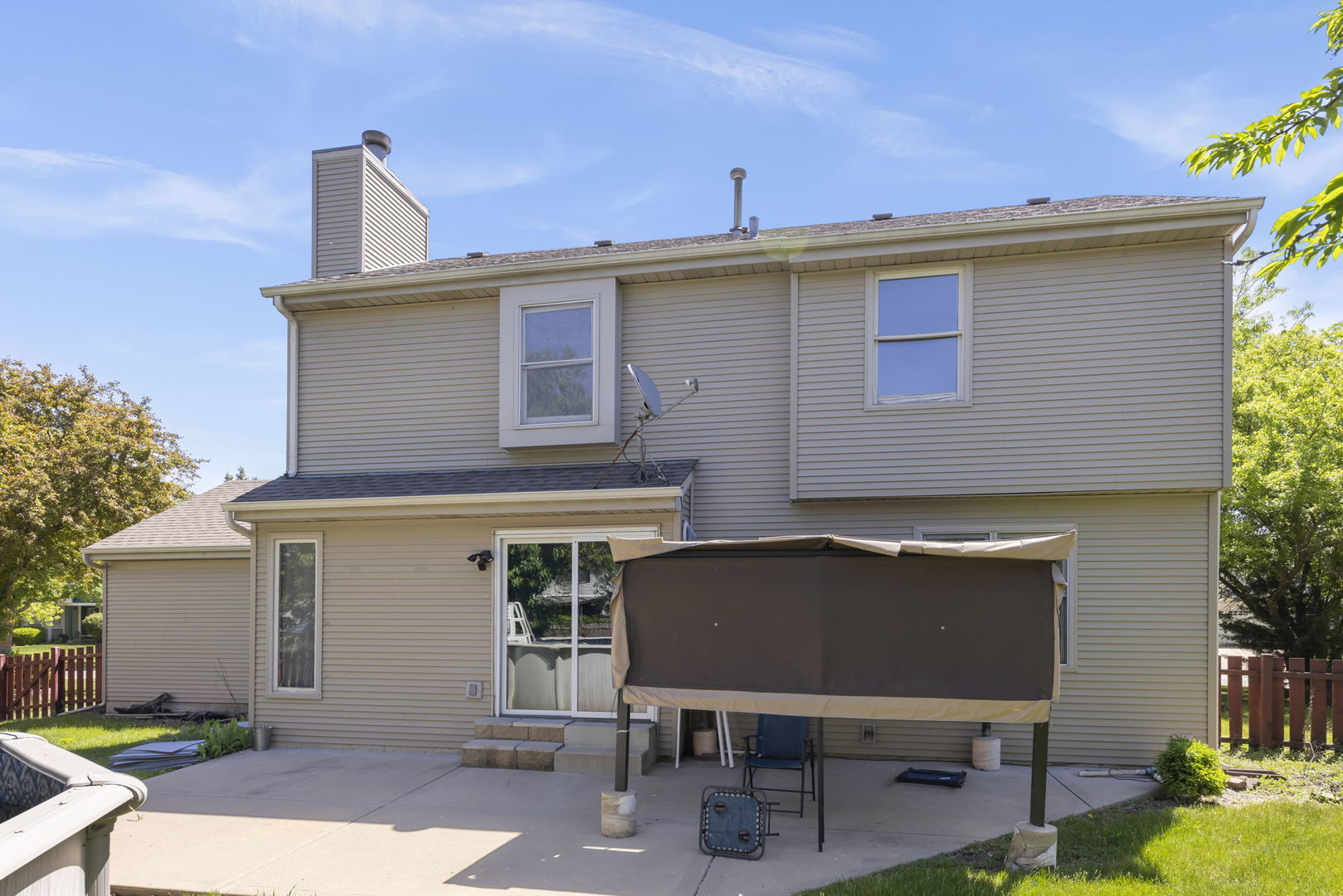972 Westgate Drive, Aurora, IL 60506