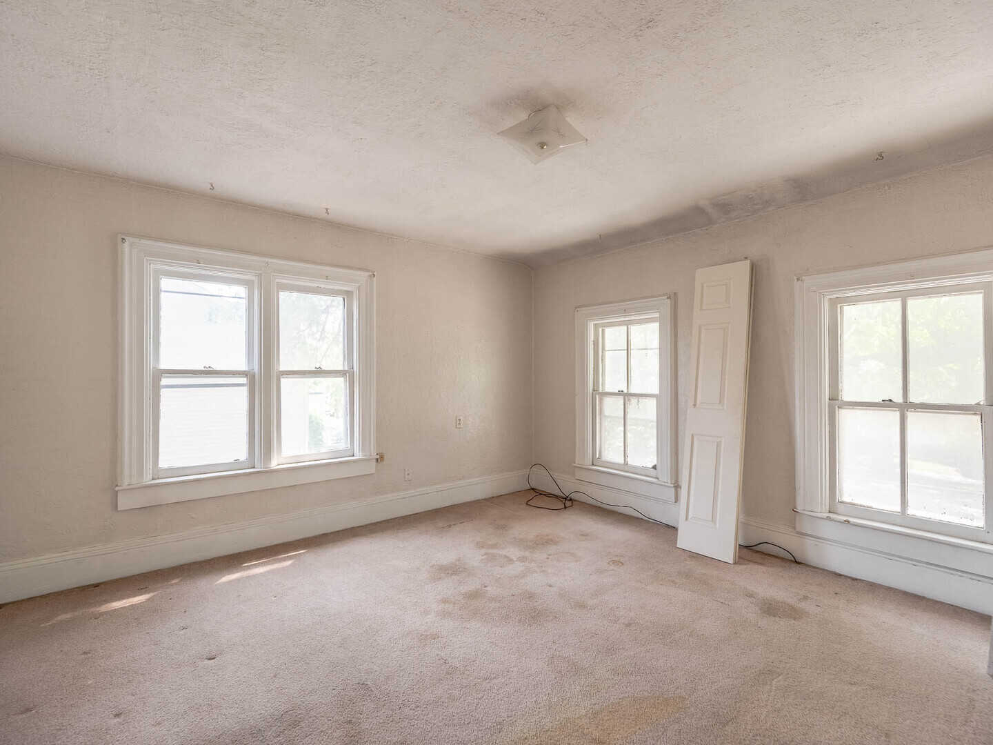 358 360 N Hickory Street, Joliet, IL 60435