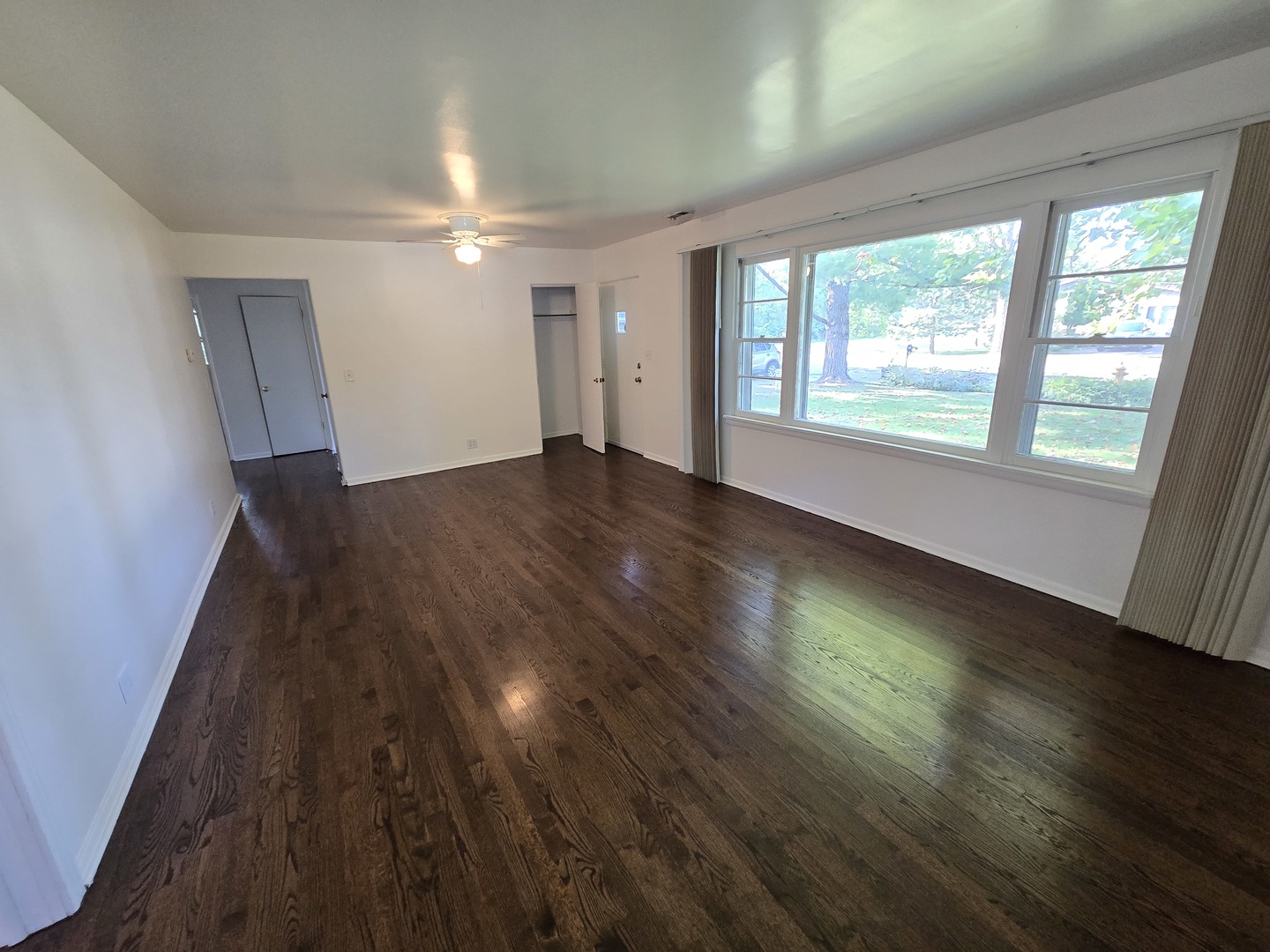 901 E Krage Drive, Addison, IL 60101