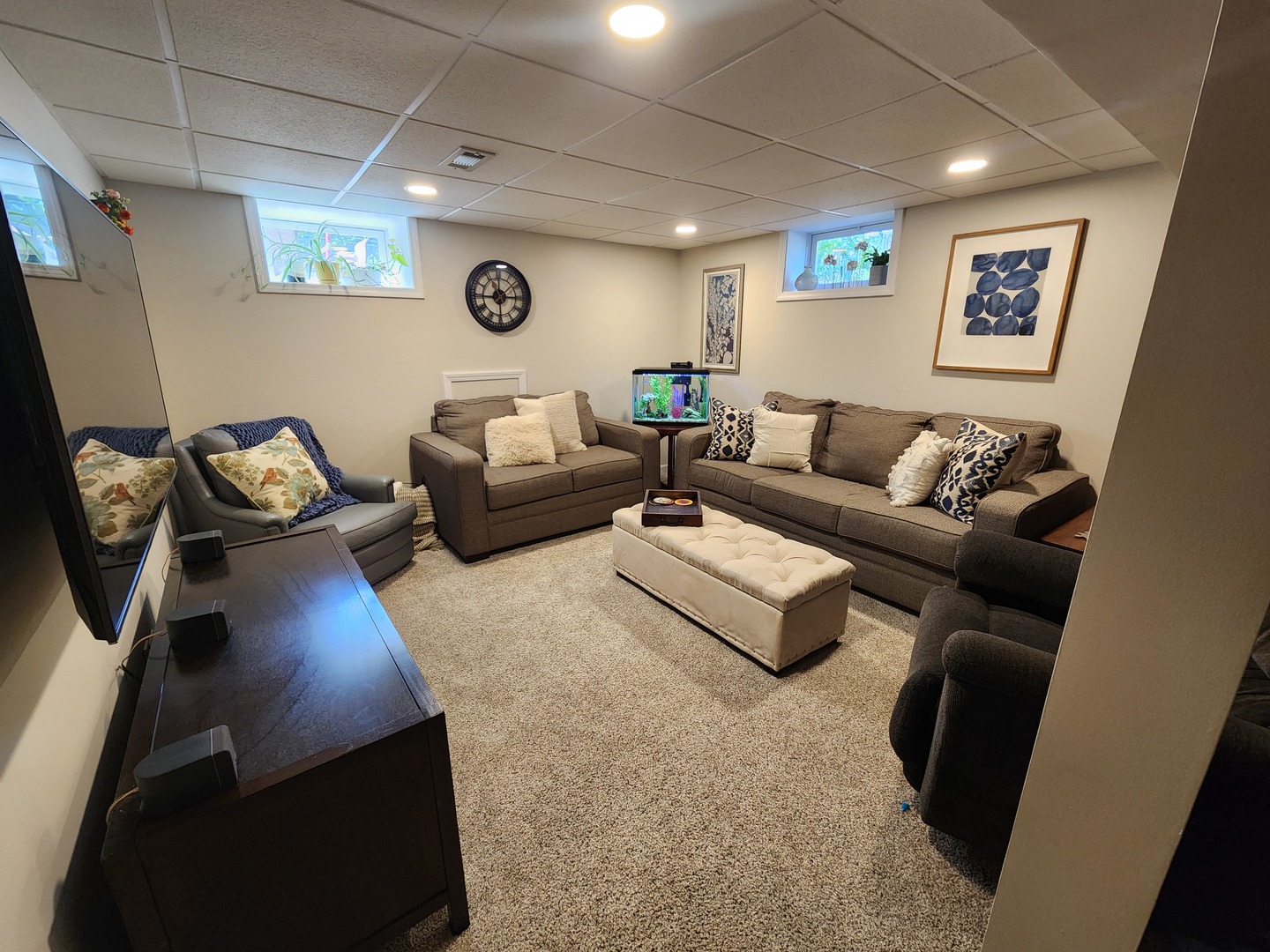 835 MCKINLEY Avenue, Mundelein, IL 60060
