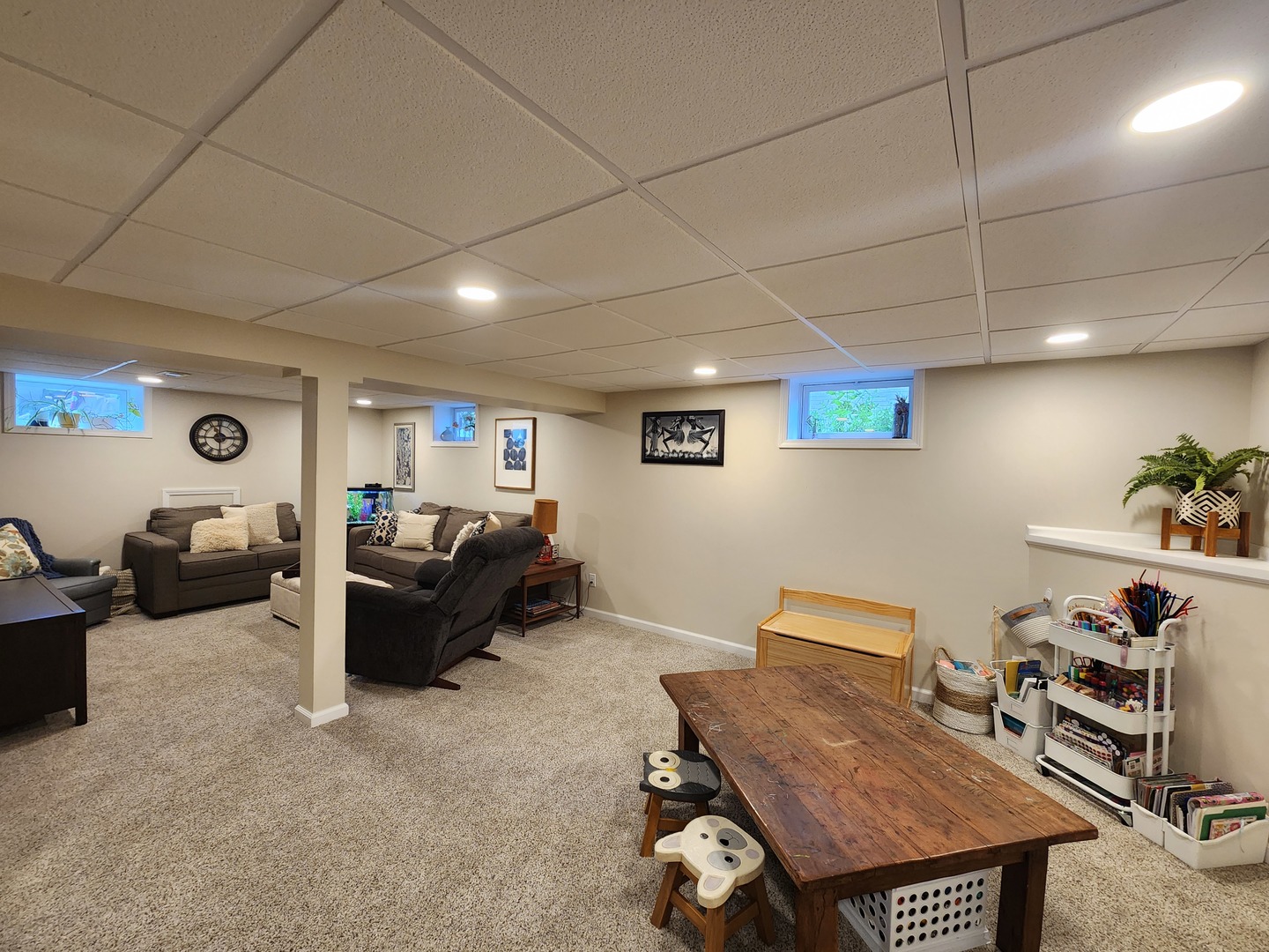 835 MCKINLEY Avenue, Mundelein, IL 60060